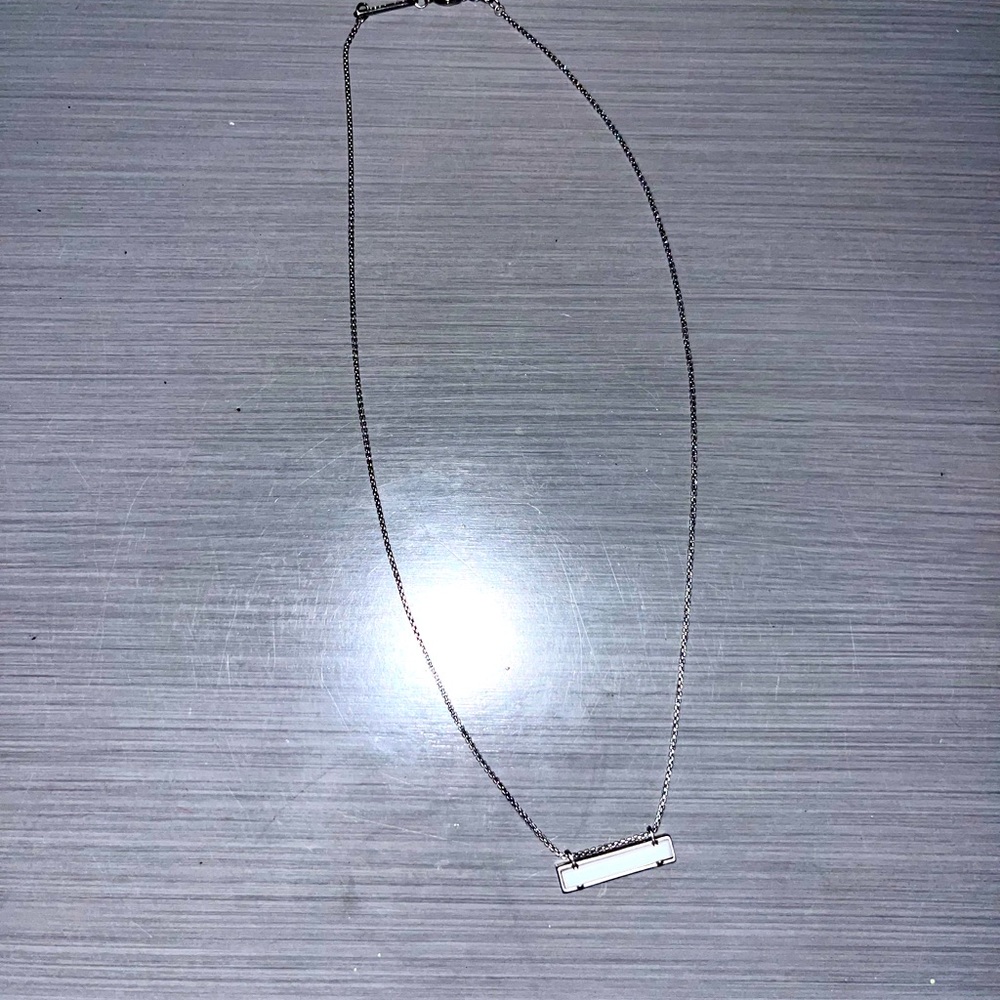 Authentic Kendra Scott necklace